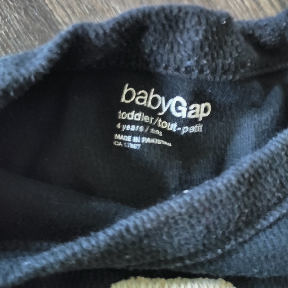 4 Gap shirts for kids size 4 - Picture 6 of 16